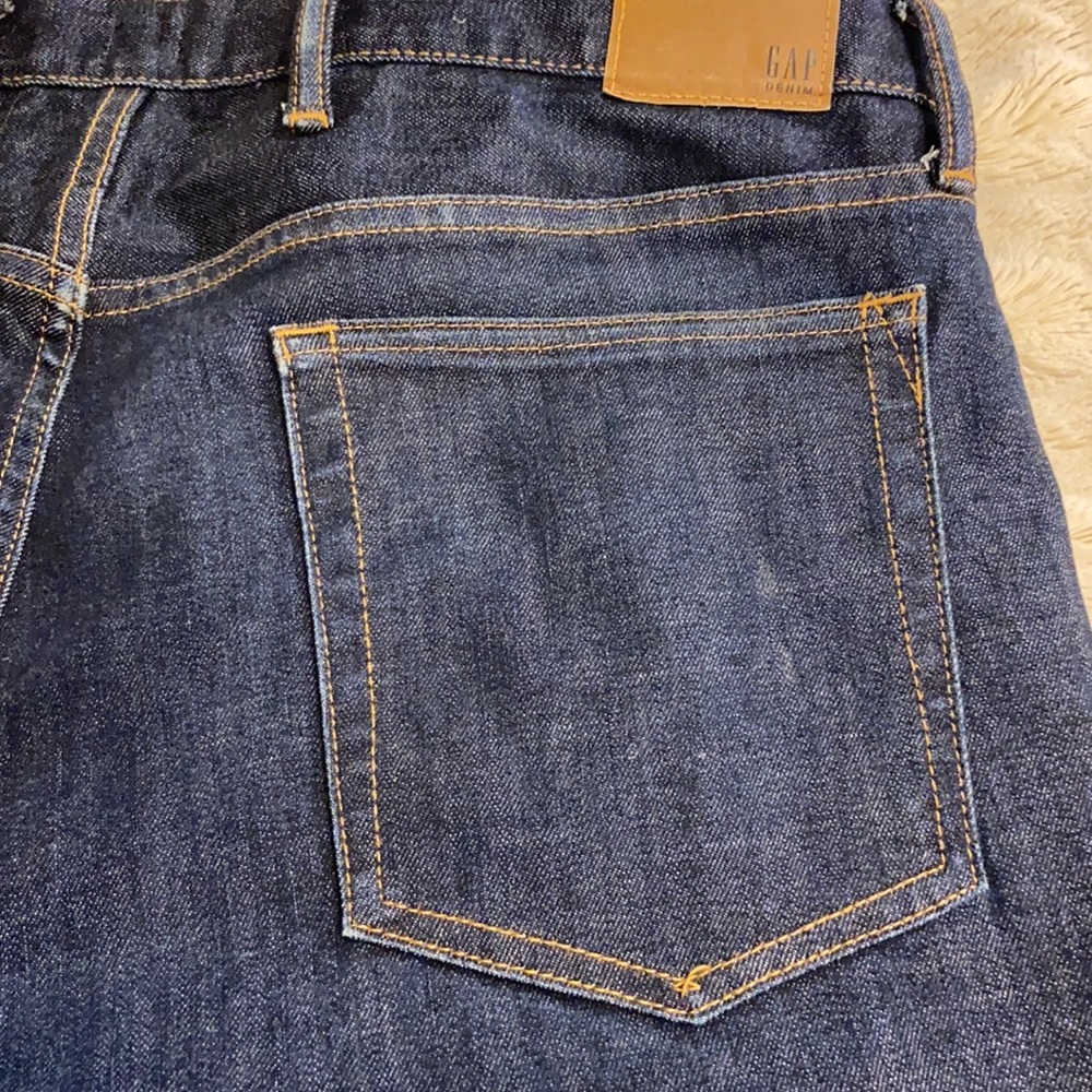 Gap mens slim jeans 36x30. Like new condition.